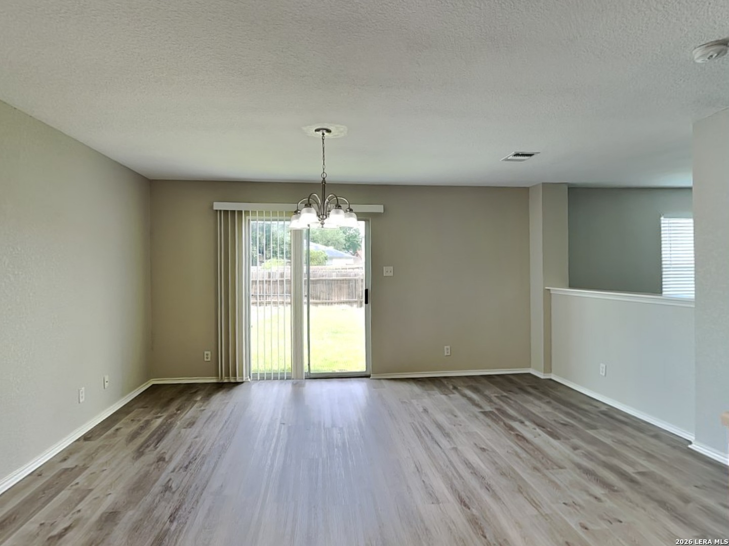 8203 Maple Meadow Converse TX 78109