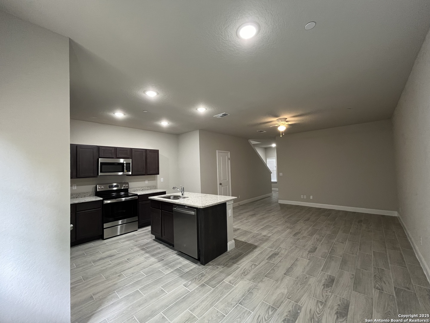 7409 Savannah Brooks Live Oak TX 78233