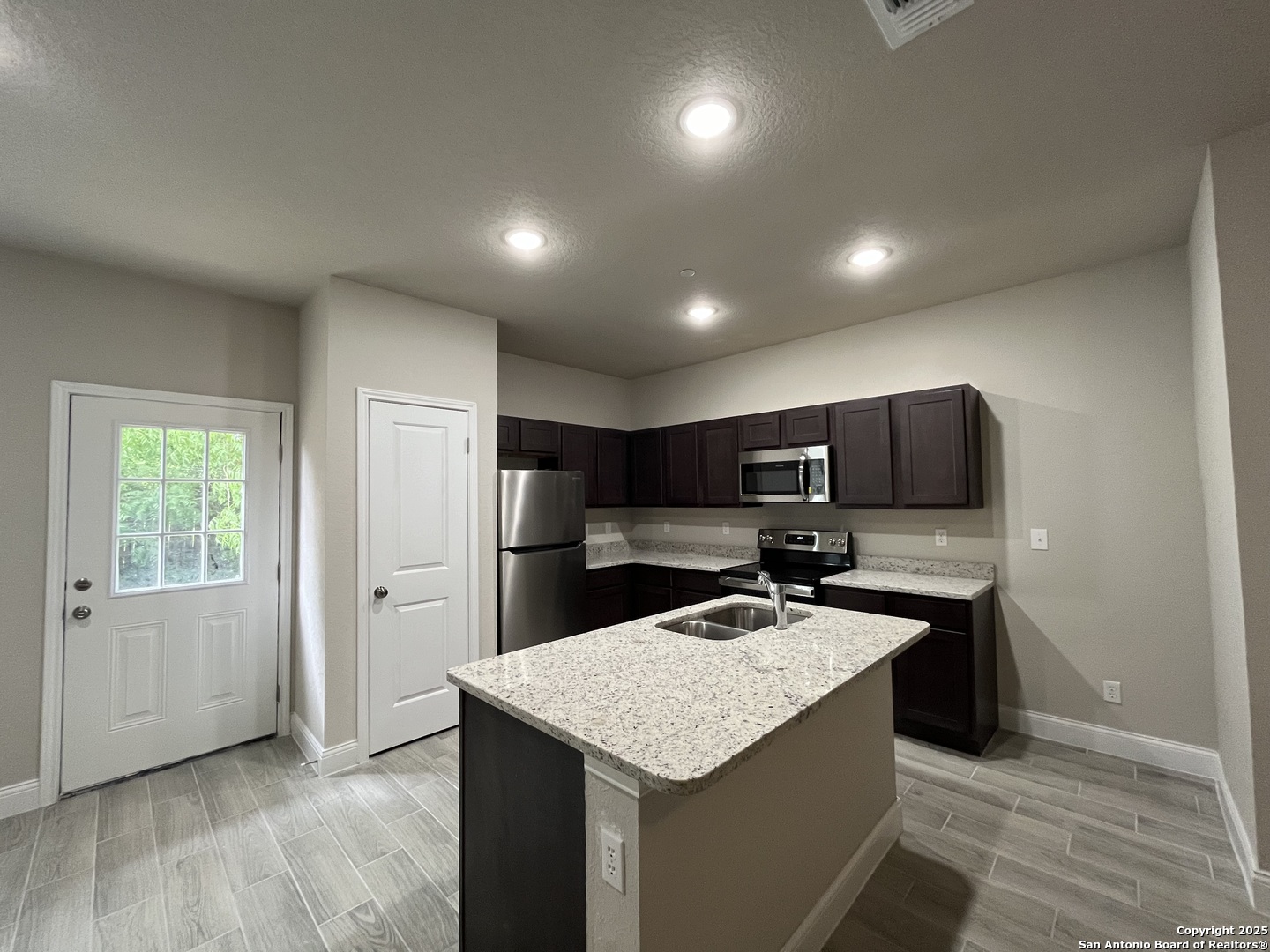 7409 Savannah Brooks Live Oak TX 78233