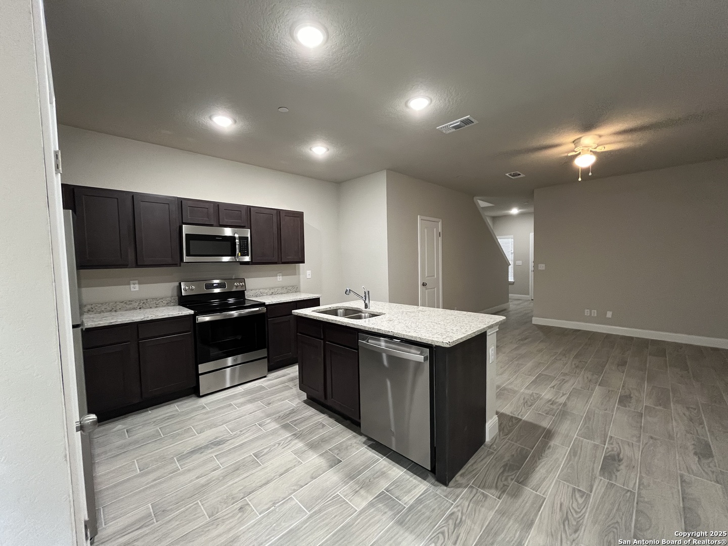 7409 Savannah Brooks Live Oak TX 78233