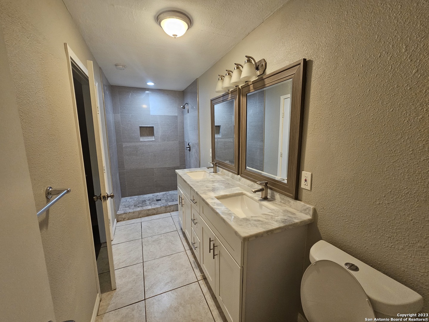 7692 Cascade Oak Drive San Antonio TX 78249