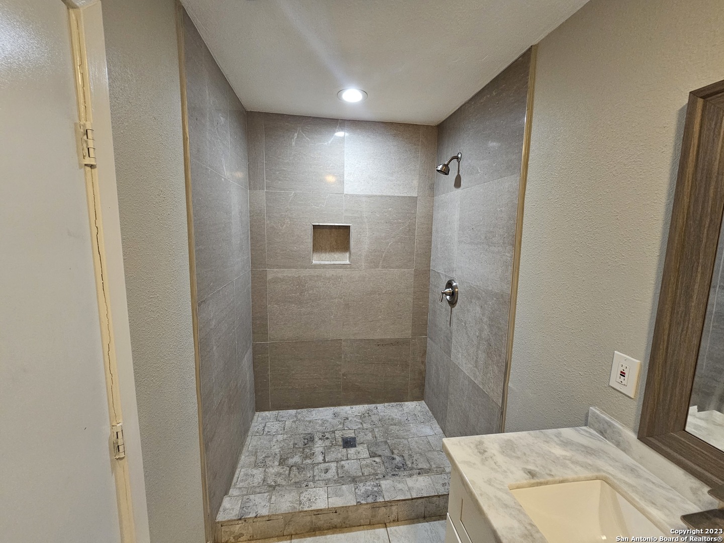 7692 Cascade Oak Drive San Antonio TX 78249