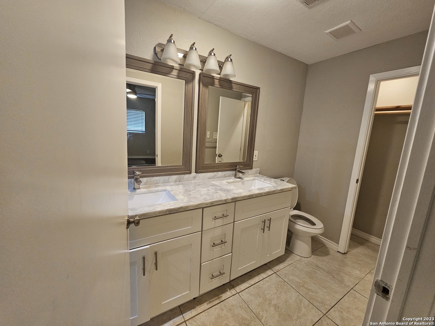 7692 Cascade Oak Drive San Antonio TX 78249