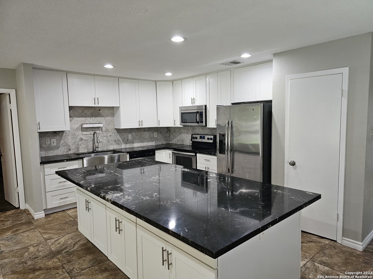 7692 Cascade Oak Drive San Antonio TX 78249