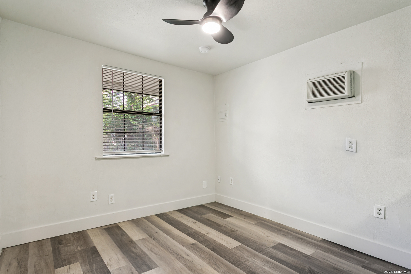 1121 Essex Street San Antonio TX 78210