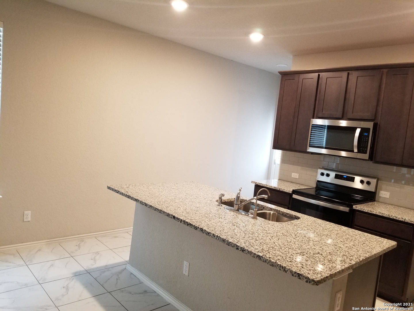 6123 Longhurst Way San Antonio TX 78218