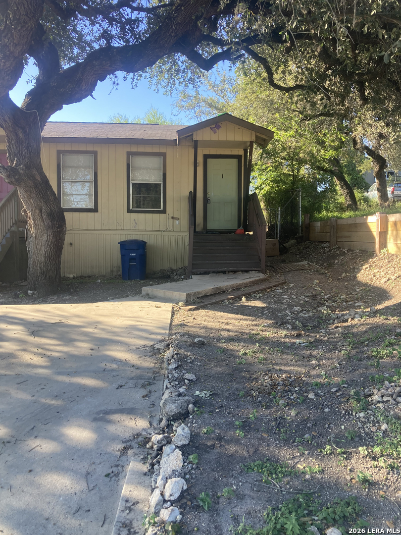 1520 Kayton Avenue San Antonio TX 78210