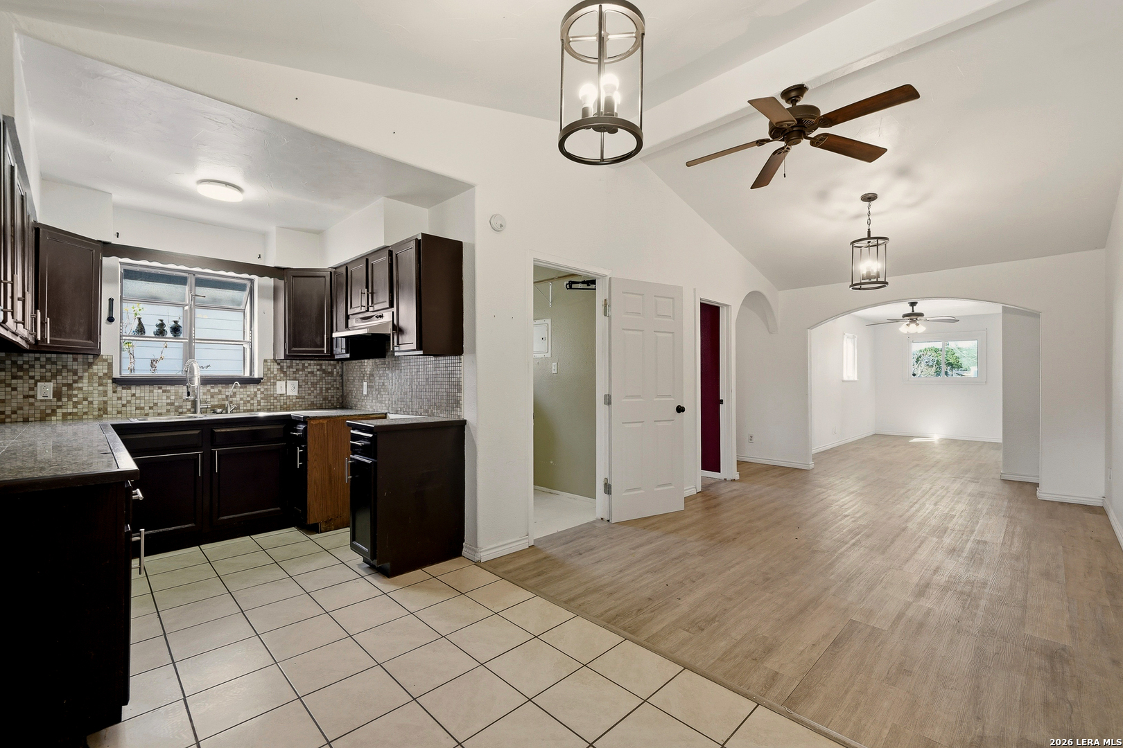 106 Wayfarer San Antonio TX 78242