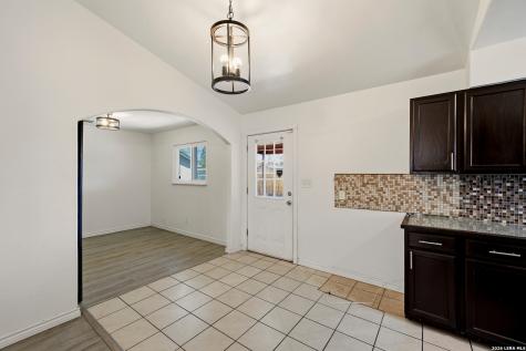 106 Wayfarer San Antonio TX 78242