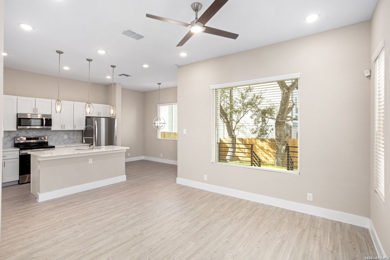 11831 Zarkava Way San Antonio TX 78230