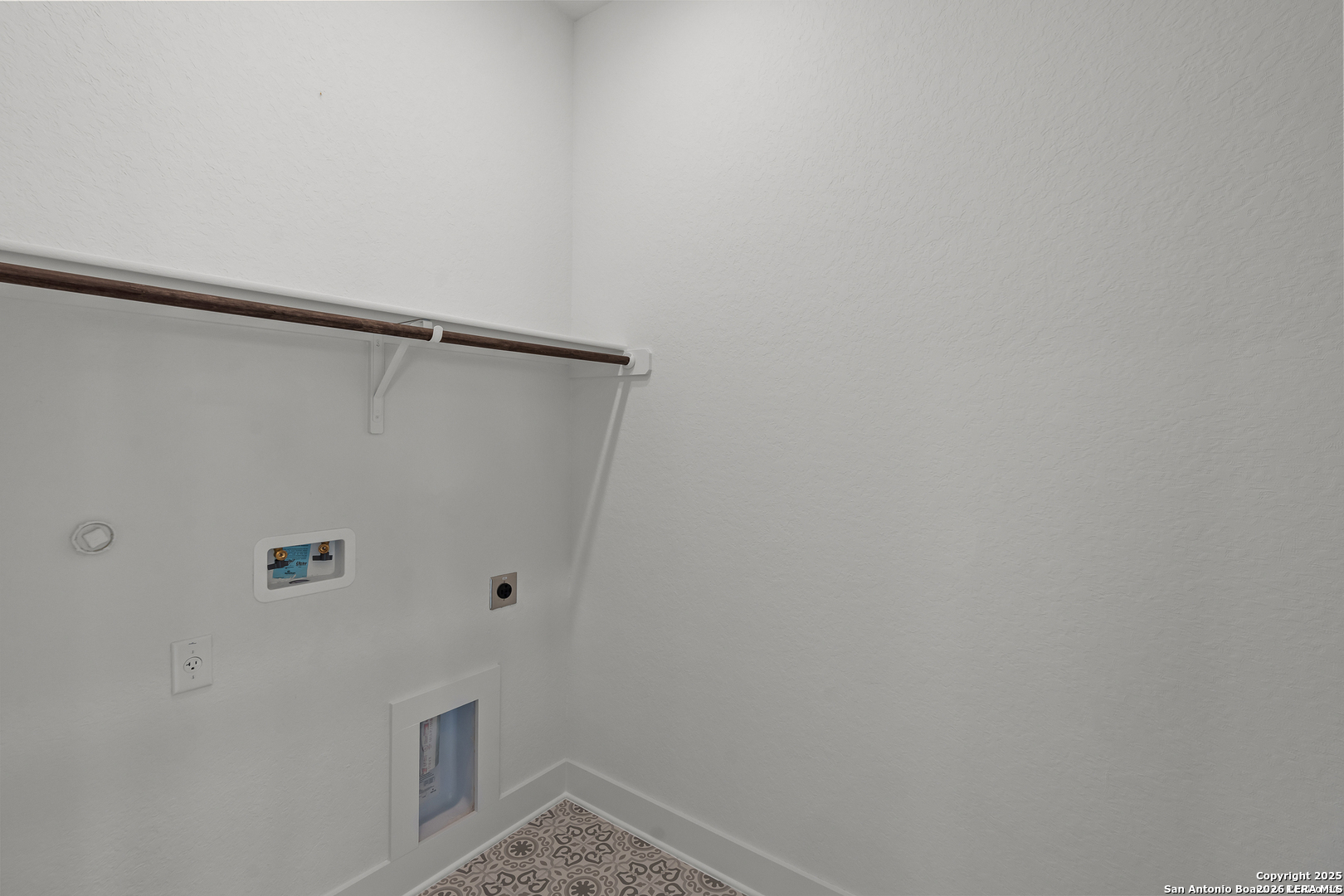 413 Hinsdale Run Cibolo TX 78108