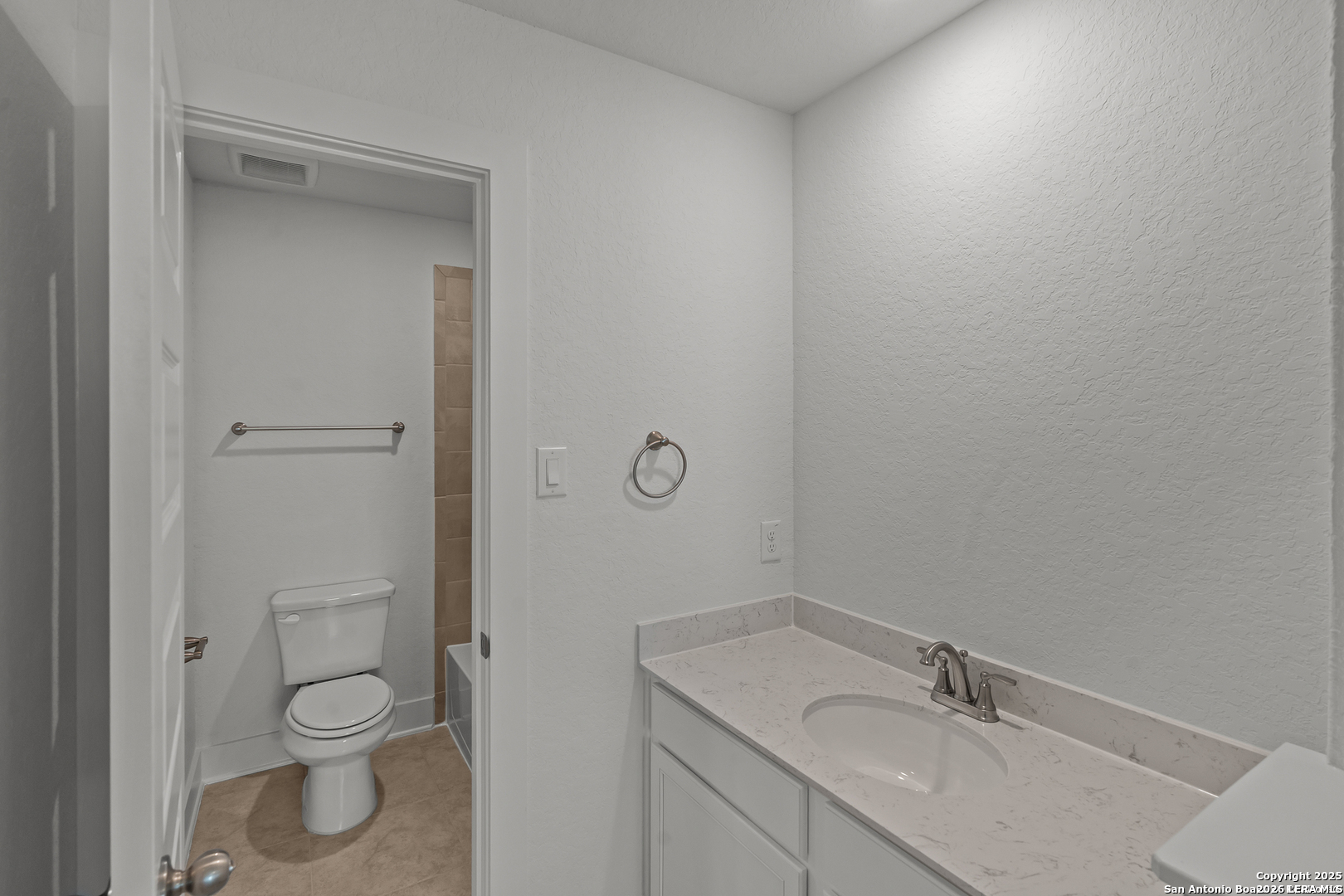 413 Hinsdale Run Cibolo TX 78108