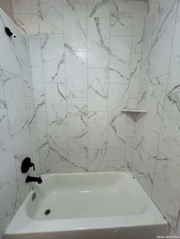 329 Hot Wells San Antonio TX 78223