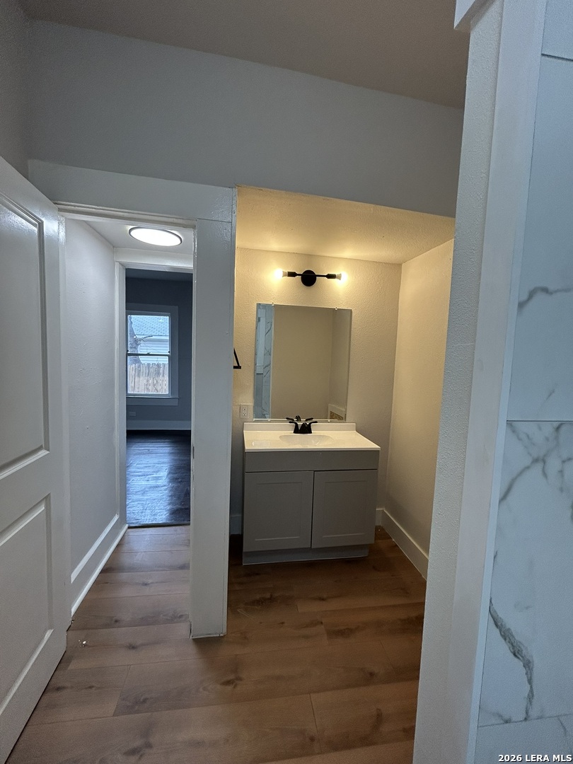 329 Hot Wells San Antonio TX 78223