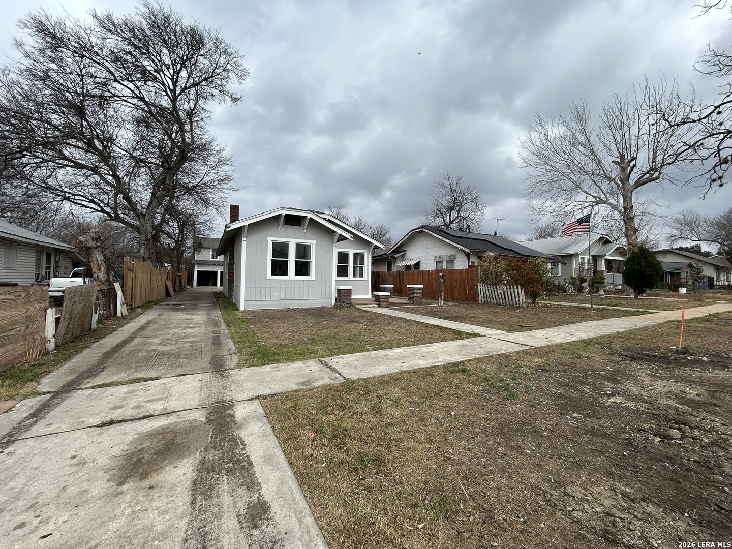 329 Hot Wells San Antonio TX 78223