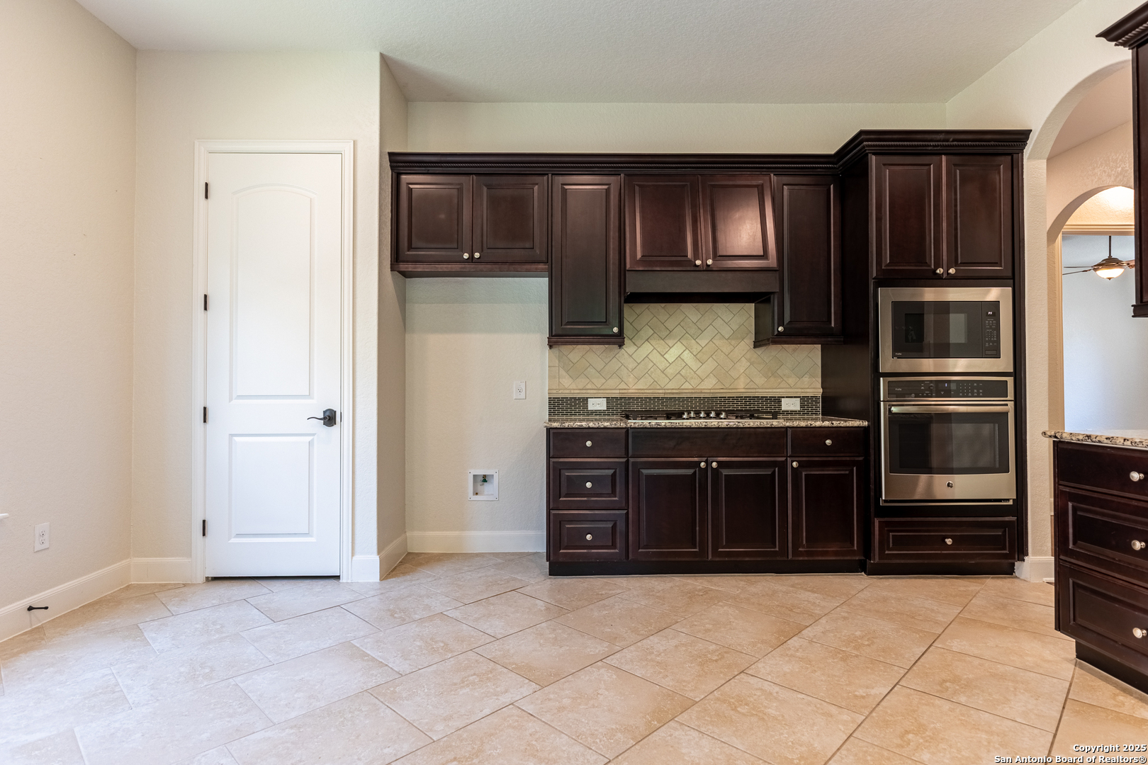 5041 Country Nest San Antonio TX 78253