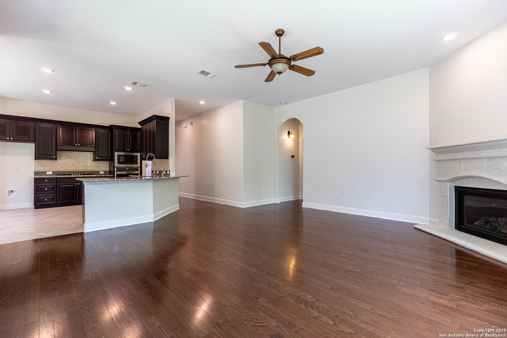 5041 Country Nest San Antonio TX 78253
