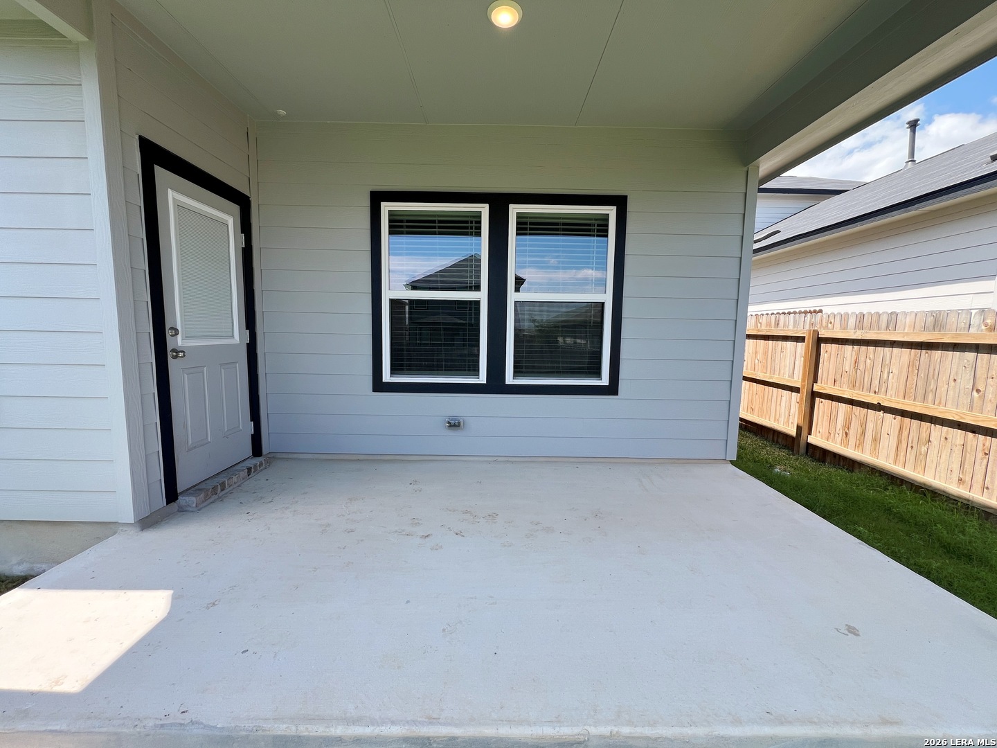 6614 Cibolo Springs Converse TX 78109