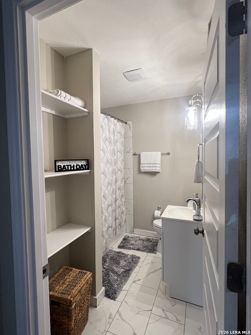 735 Sprucewood Lane San Antonio TX 78216
