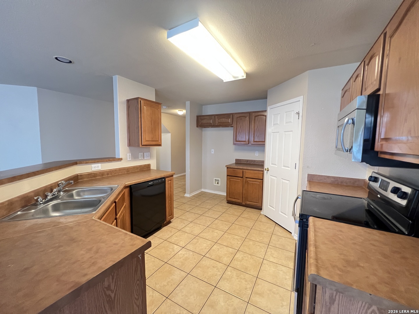 7627 Ariel Hill San Antonio TX 78252