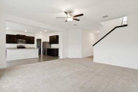 2943 Forsyth Canyon Converse TX 78109