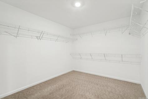 2943 Forsyth Canyon Converse TX 78109
