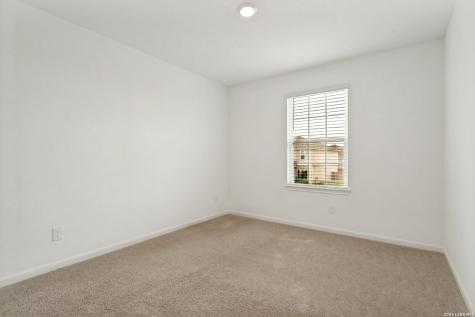 2943 Forsyth Canyon Converse TX 78109