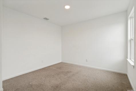 2943 Forsyth Canyon Converse TX 78109