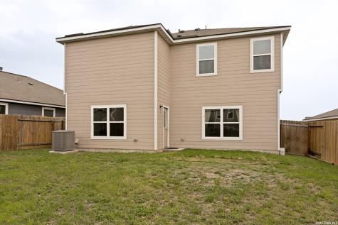 2943 Forsyth Canyon Converse TX 78109
