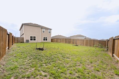 2943 Forsyth Canyon Converse TX 78109