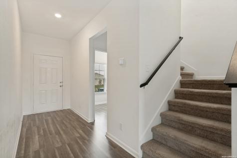 2943 Forsyth Canyon Converse TX 78109
