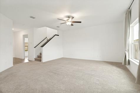 2943 Forsyth Canyon Converse TX 78109