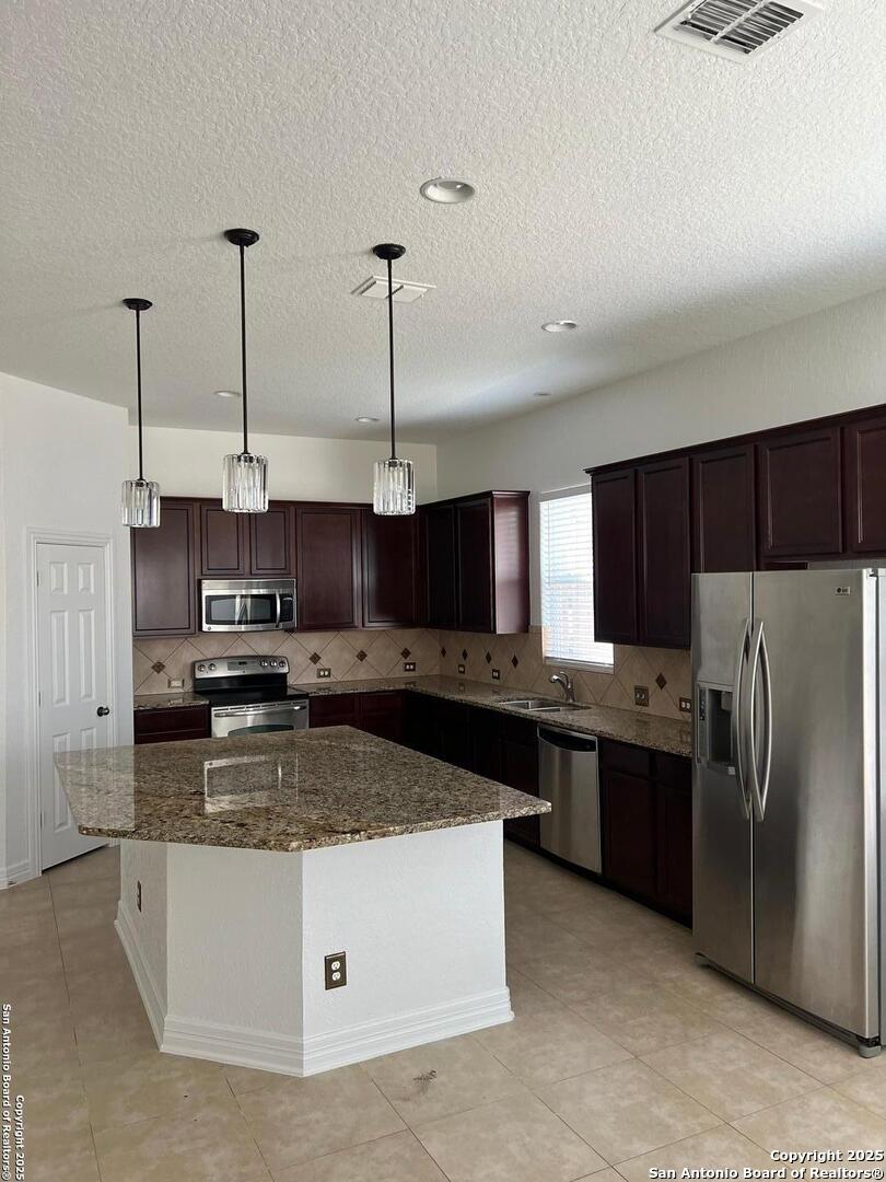 1818 Viljandi Moon San Antonio TX 78251