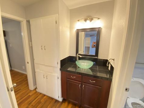 211 Natalen Avenue San Antonio TX 78209