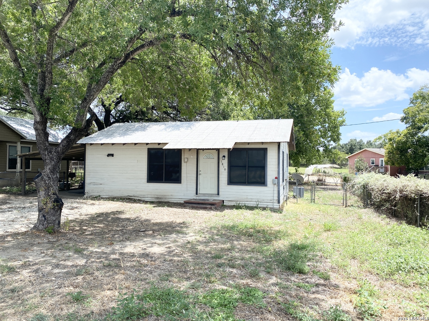 1810 E State Highway 97 Pleasanton TX 78064