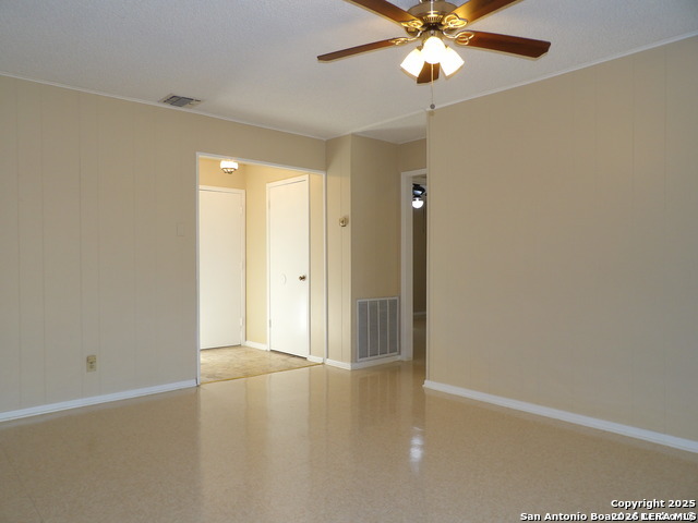 5637 Walzem Road Windcrest TX 78218