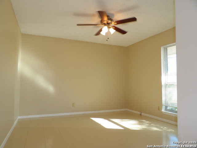 5637 Walzem Road Windcrest TX 78218