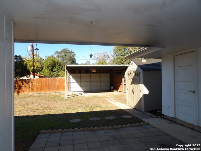 5637 Walzem Road Windcrest TX 78218