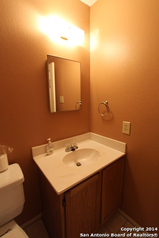 904 Abercorn Schertz TX 78154