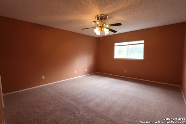 904 Abercorn Schertz TX 78154