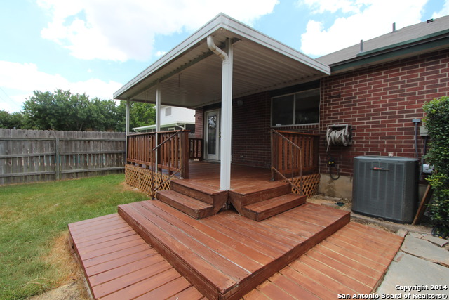 904 Abercorn Schertz TX 78154