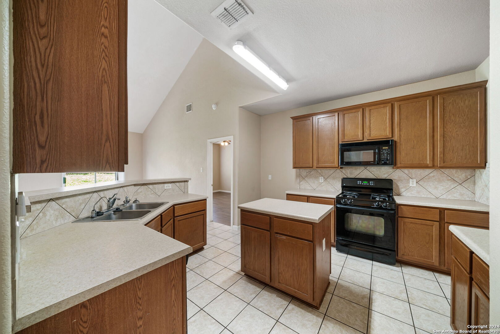 25811 Copperas Lane San Antonio TX 78260