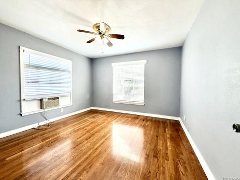 463 Bryn Mawr Drive San Antonio TX 78209