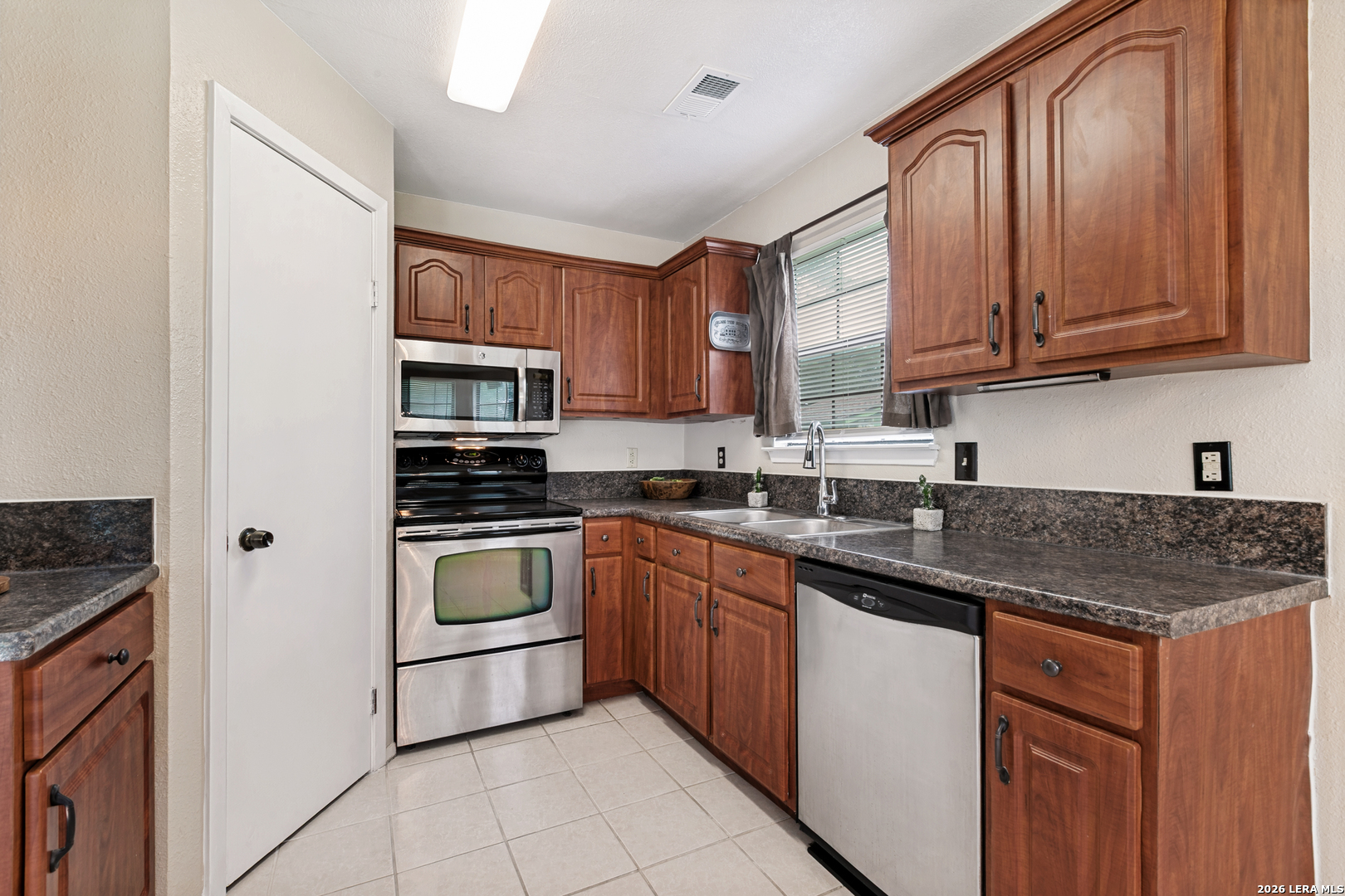 6991 Sunset Village San Antonio TX 78249