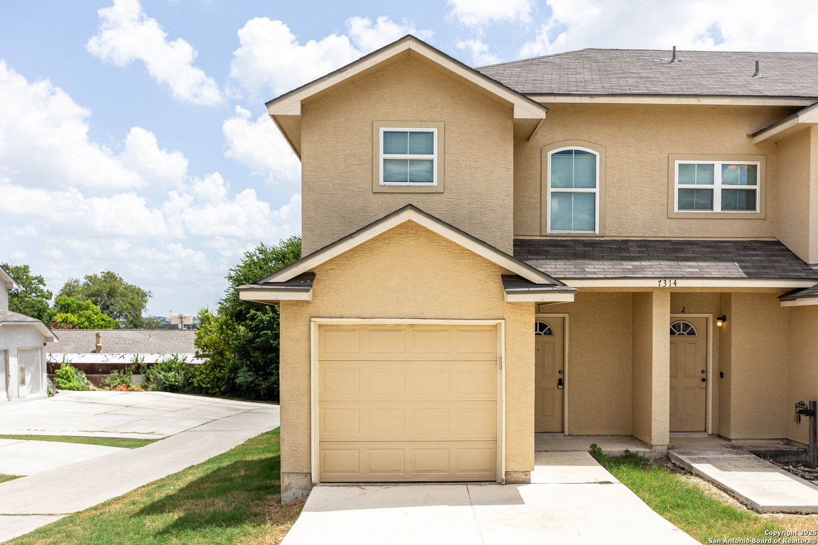 7314 Colina Converse TX 78109