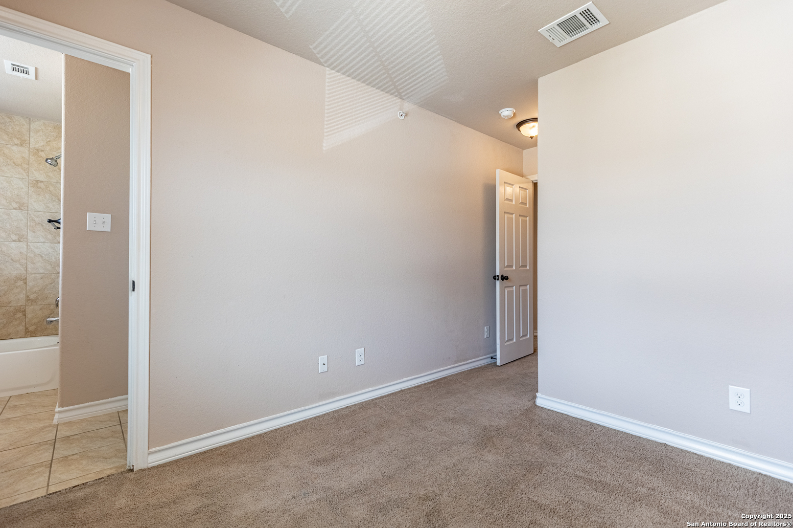 7314 Colina Converse TX 78109