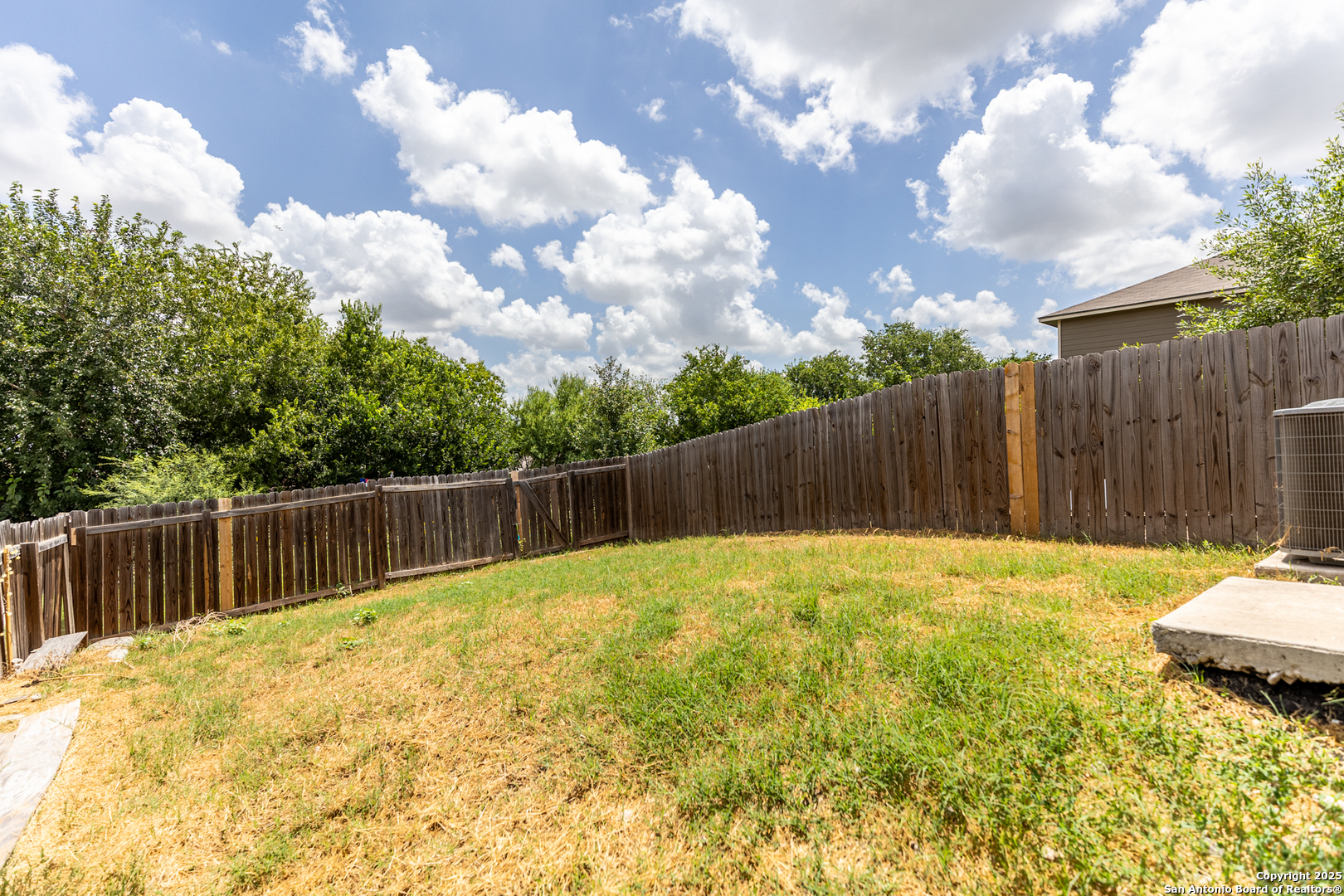 7314 Colina Converse TX 78109