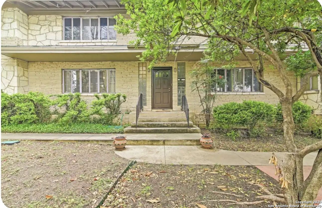 217 Lullwood San Antonio TX 78212