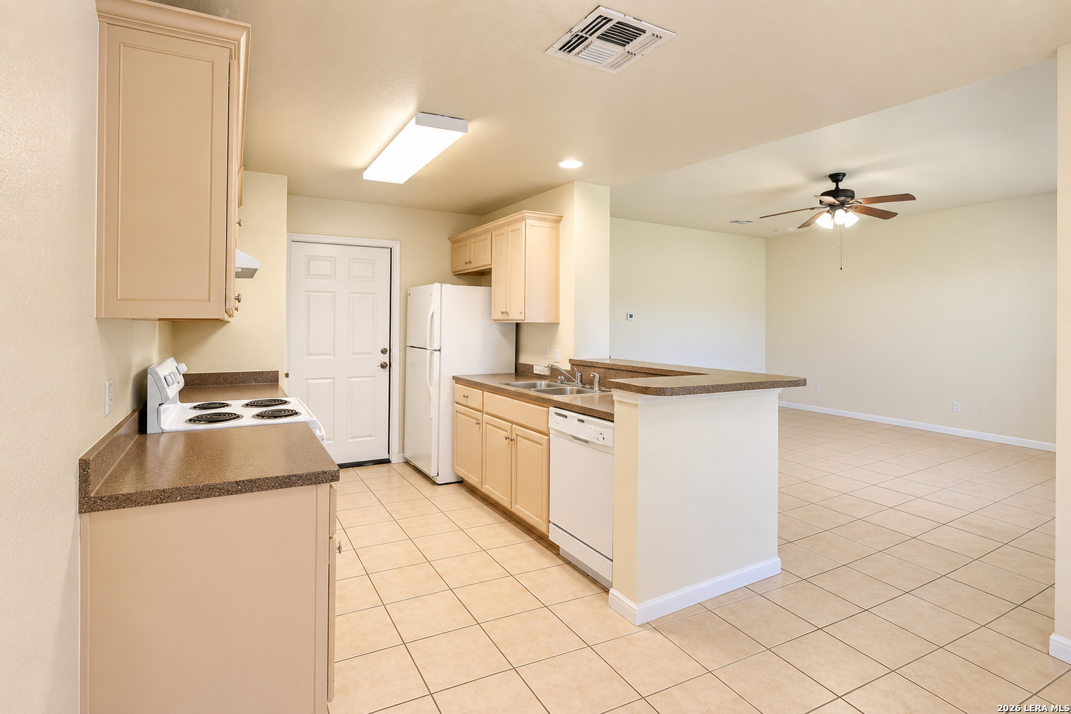 431 4th Street Floresville TX 78114