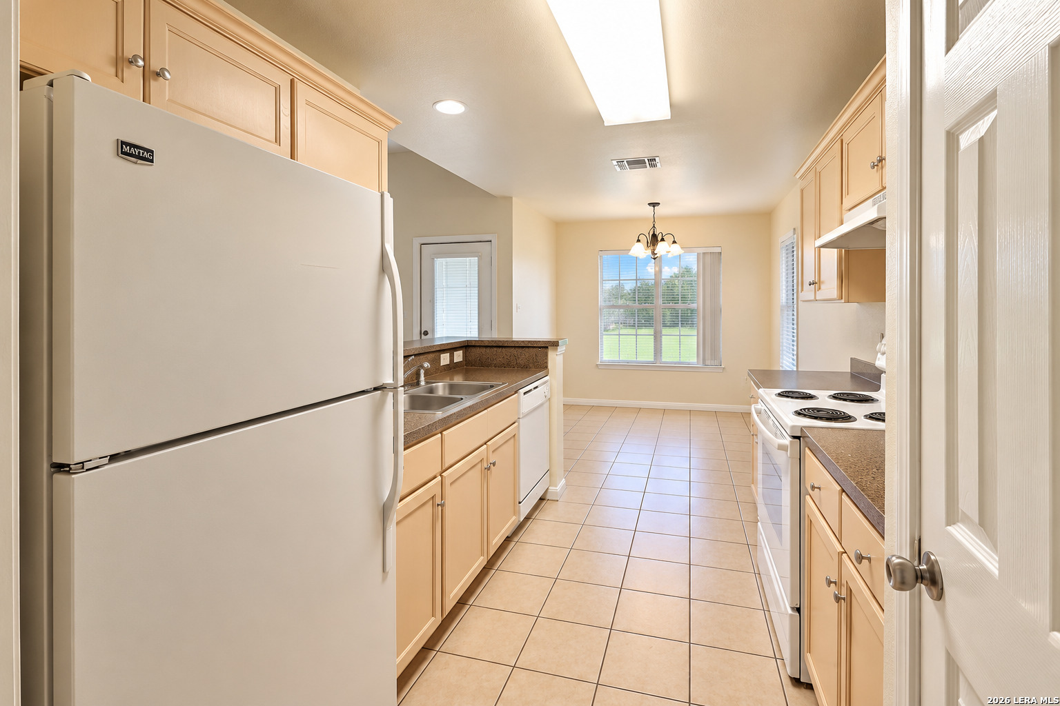 431 4th Street Floresville TX 78114